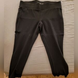 TORRID Size 3 Black Pixie Ponte Pants